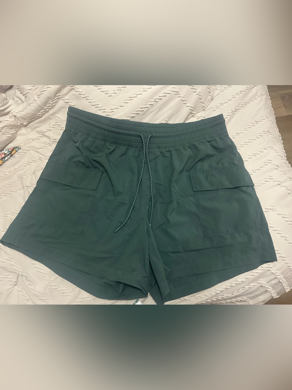 Old Navy Women's Dark Green Drawstring Athletic Shorts